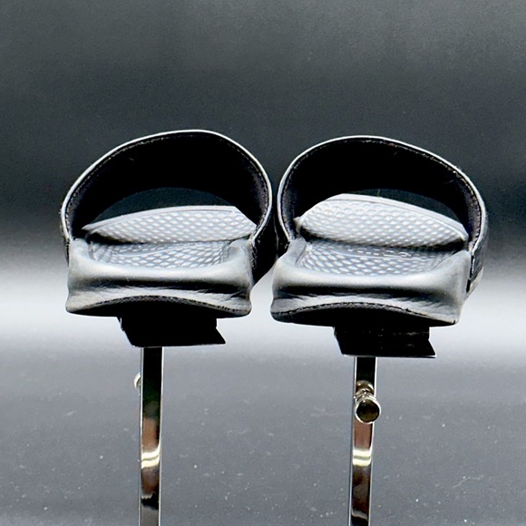 NIKE Benassi Slide Sandal - size 6 Women. Black. Good condition! - Picture 5 of 6